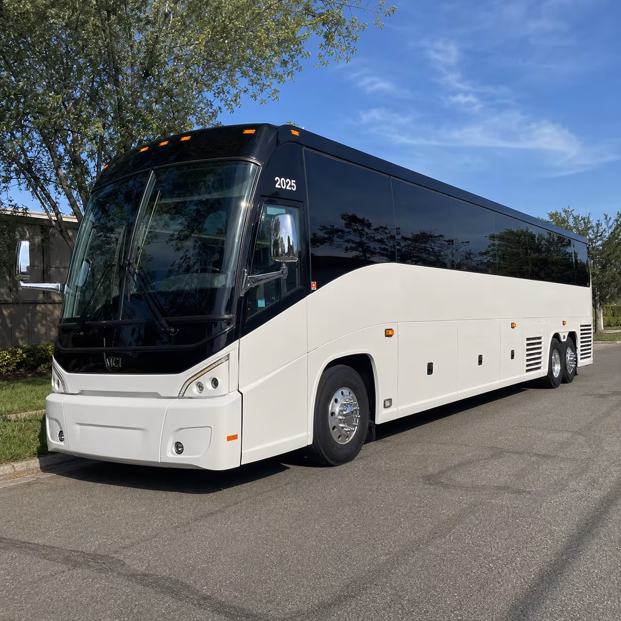 charter buses from manteca to las vegas and southern california