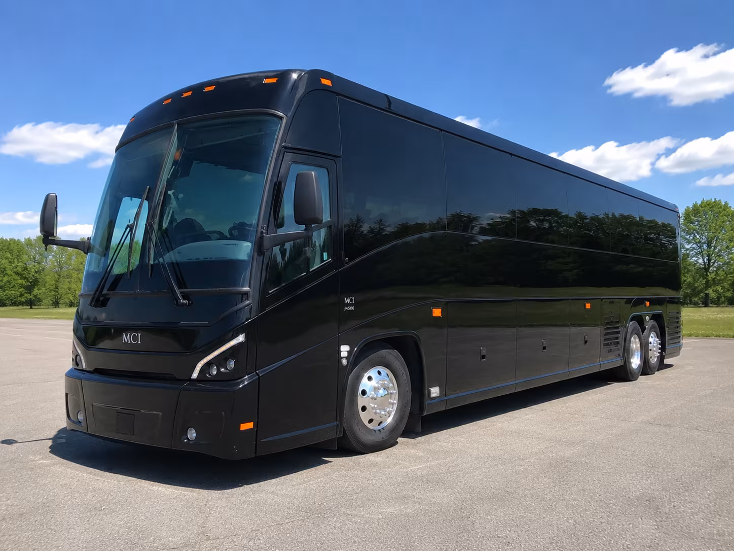 climate controlled charter buses for summer and fall valley weddings